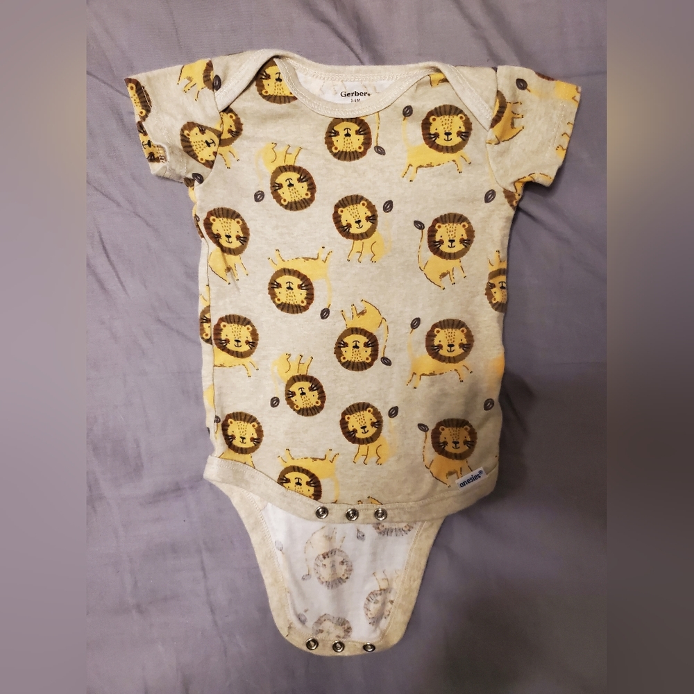 Baby clothes  NB and 0-3